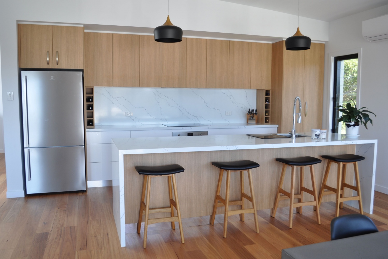 CDCM Kitchens + Bathrooms Kitchens, Bathrooms and Cabinetry featuring high quality design and workmanship